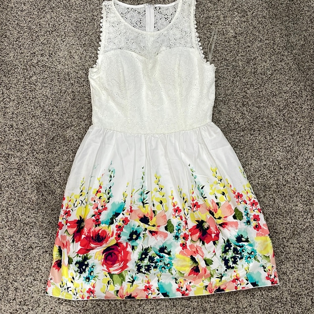 White laced floral dress